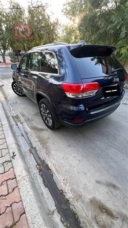 جیپ گراند شیرۆکی